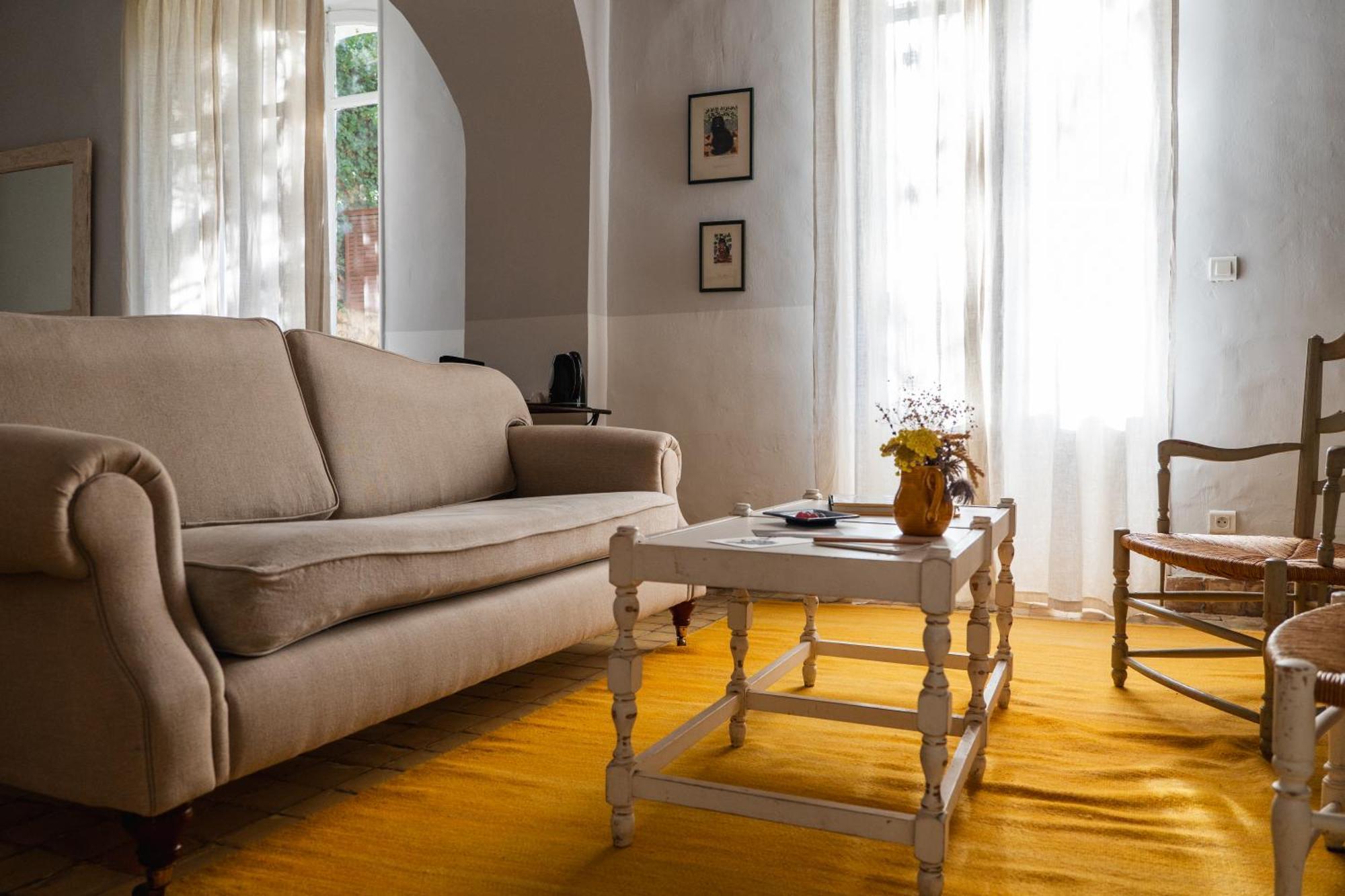 Le Galinier Lourmarin, A Beaumier Guesthouse Room photo